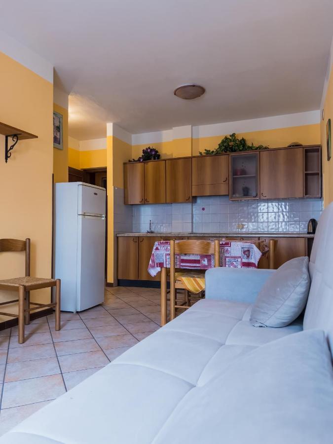 Aparthotel El Rocol Vezza dʼOglio Exterior foto