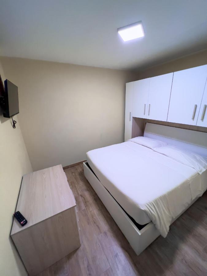Aparthotel El Rocol Vezza dʼOglio Exterior foto