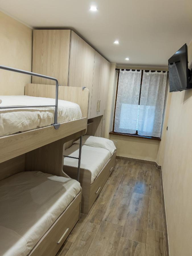 Aparthotel El Rocol Vezza dʼOglio Exterior foto