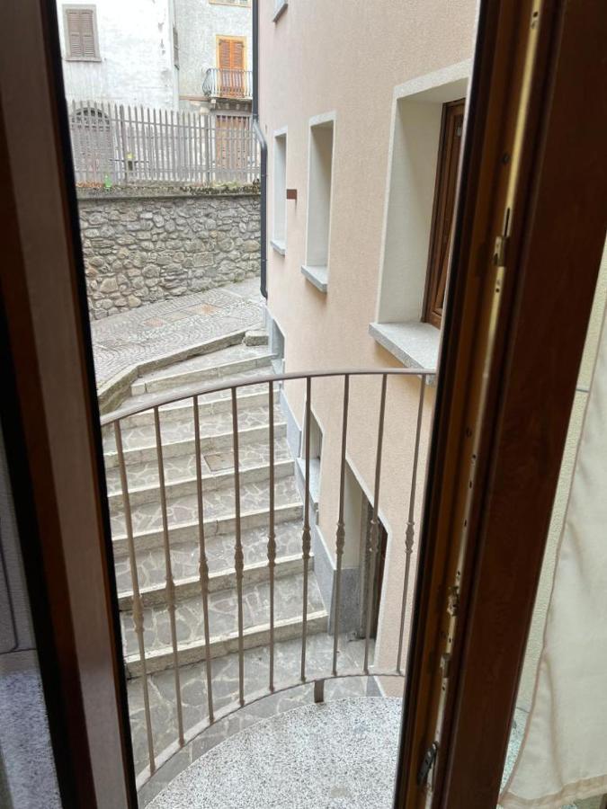Aparthotel El Rocol Vezza dʼOglio Exterior foto