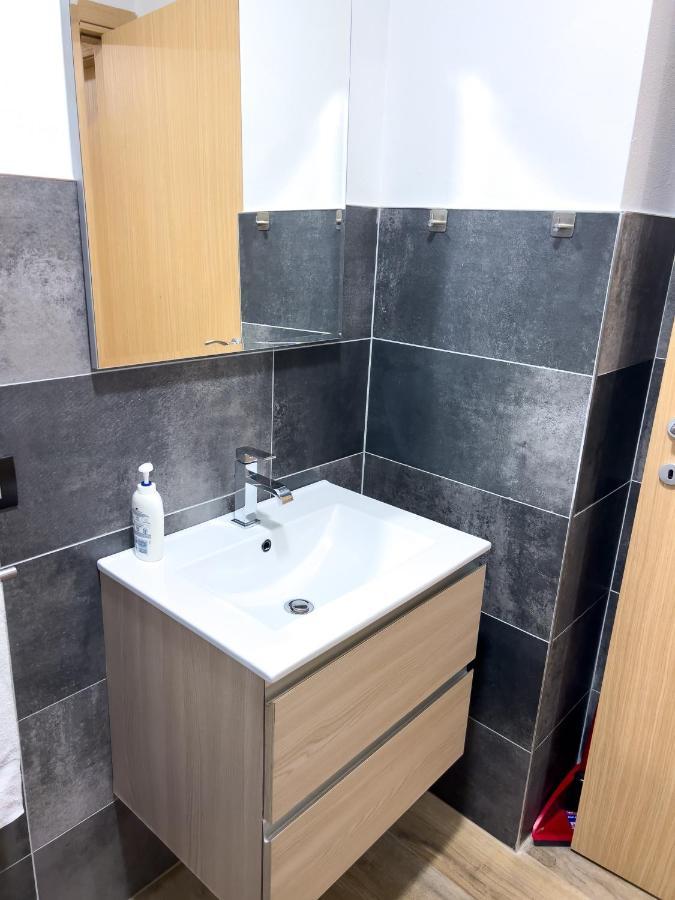 Aparthotel El Rocol Vezza dʼOglio Exterior foto